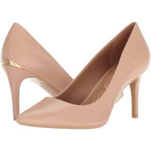 Calvin Klein Gayle Leather Pumps | DESERT SAND